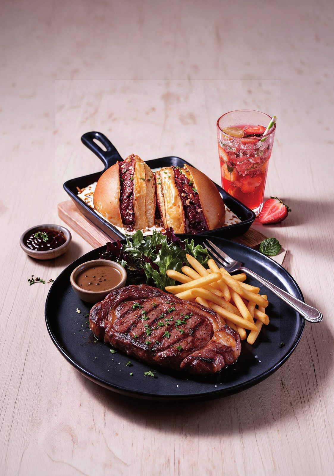 Assiette signature KISLAZ : viande grillée et frites maison